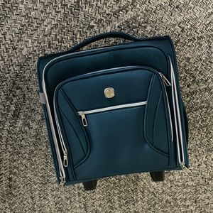 Swissgear Carry on Travel Luggage